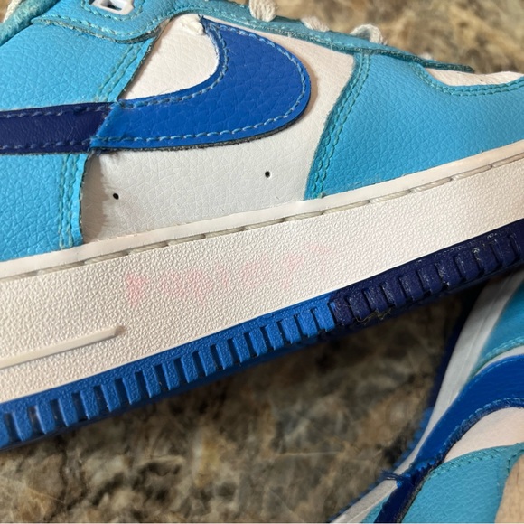 NIKE AIR FORCE  1 LOW '07  LV8 "SPLIT LIGHT PHOTO BLUE" 6 Y / 7.5 Womens - Picture 6 of 6